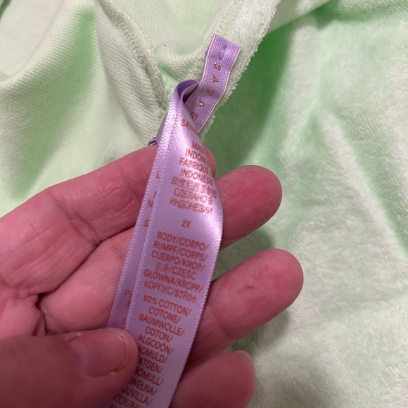 Savage X Fenty Light Green Lace-Up Pajama Top and Bottoms - Picture 6 of 12